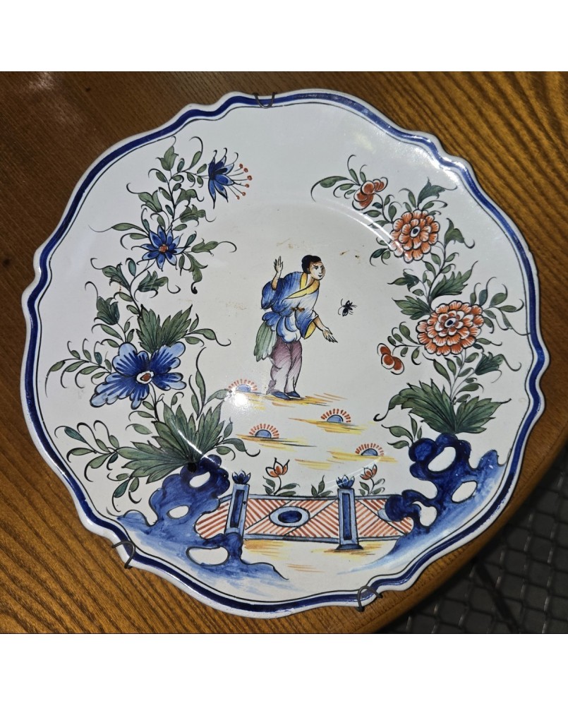 Le village de 58 brocanteurs - Buffet époque Empire en noyer