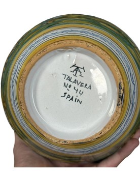 Le village de 58 brocanteurs - Talavera: vase en céramique peinte à la main à décors d'un lièvre et d'un oiseau