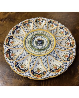 Le village de 58 brocanteurs -Desvres Par Henri Delcourt : Grand Plat A Huitres