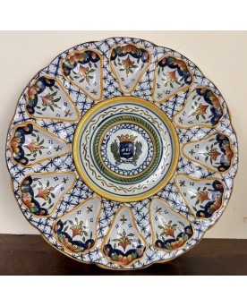Le village de 58 brocanteurs -Desvres Par Henri Delcourt : Grand Plat A Huitres
