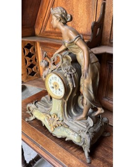 Le village de 58 brocanteurs - Buffet époque Empire en noyer