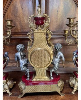 Le village de 58 brocanteurs - Buffet époque Empire en noyer