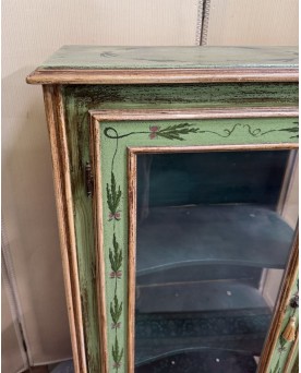 Le village de 58 brocanteurs -  Vitrine Venitienne en bois peint