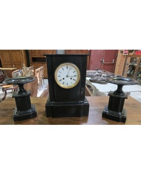 Le village de 58 brocanteurs - Buffet époque Empire en noyer