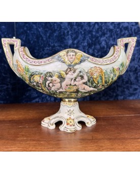 Le village de 58 brocanteurs -Capodimonte : Garniture Tryptique Aux Angelots En Porcelaine époque Début XXeme