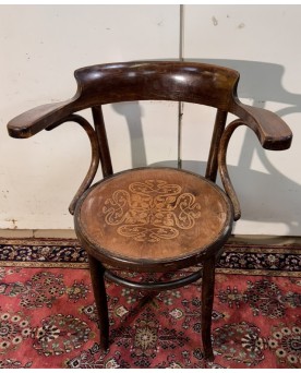 Le village de 58 brocanteurs -  Vitrine Venitienne en bois peint
