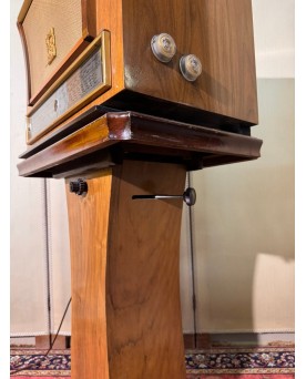 Le village de 58 brocanteurs -Rare radio la voix de son Maitre avec colonne amplificateur