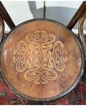 Le village de 58 brocanteurs -  Vitrine Venitienne en bois peint