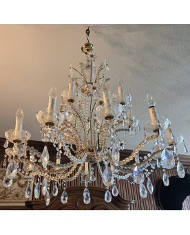 Le village de 58 brocanteurs -Murano : Très grand Lustre a pampilles en cristal