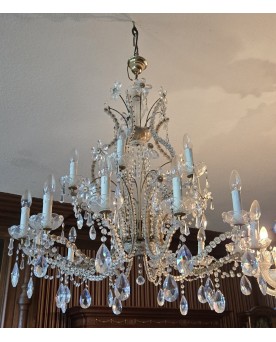 Le village de 58 brocanteurs -Murano : Très grand Lustre a pampilles en cristal
