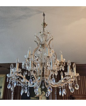 Le village de 58 brocanteurs -Murano : Très grand Lustre a pampilles en cristal