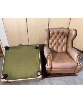 Le village de 58 brocanteurs -  Vitrine Venitienne en bois peint