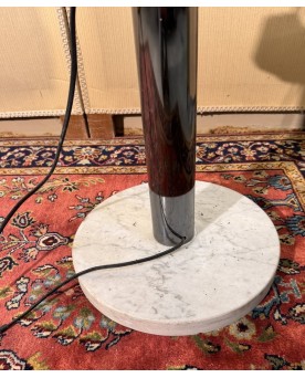 Le village de 58 brocanteurs -Lampadaire Design des années 1990 en métal