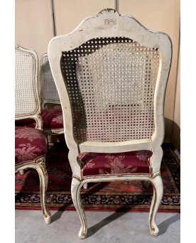 Série de quatre chaises Louis XV en bois laqué