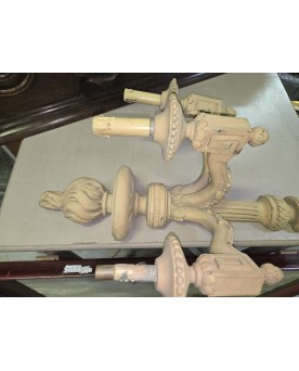 Le village de 58 brocanteurs - grande applique Louis XVI en bois laqué