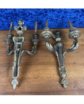 Le village de 58 brocanteurs - Buffet époque Empire en noyer