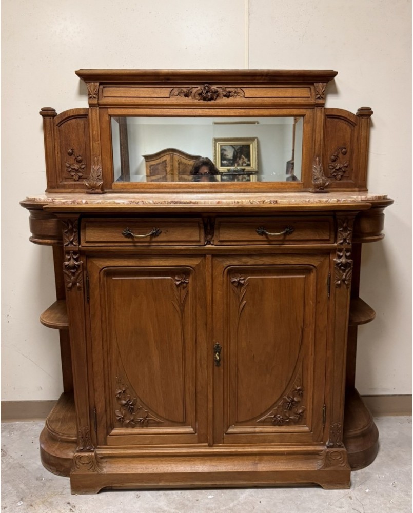 Le village de 58 brocanteurs - D'aprés Gauthier Poinsignon Buffet époque Art Nouveau Ecole de Nancy en noyer
