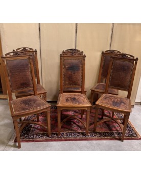 Le village de 58 brocanteurs -  Vitrine Venitienne en bois peint